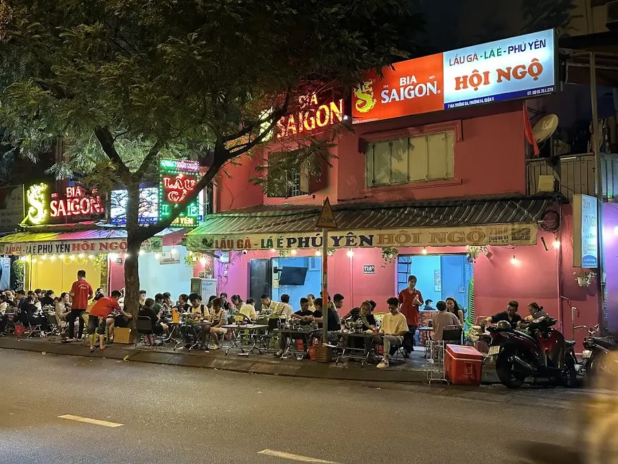 Lẩu gà lá é Phú Yên Hội Ngộ – Trường Sa, quận 3